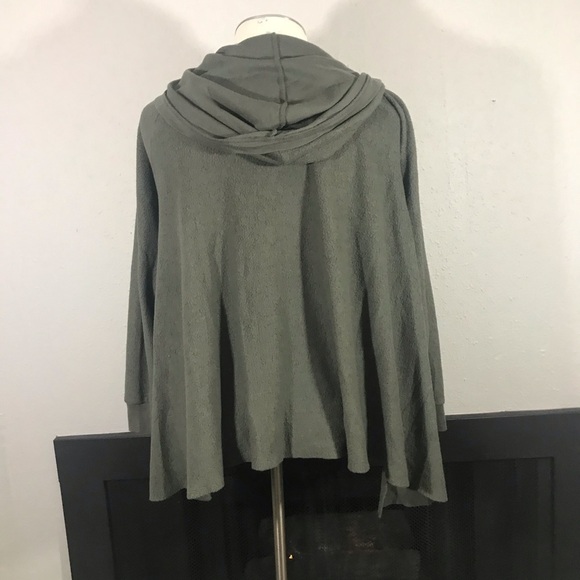 Project Social T Urban Outfitters V-Neck Loose Hem Hoodie size S - Picture 3 of 7